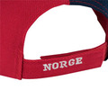 Caps med norsk flagg i rødt, hvitt og blått